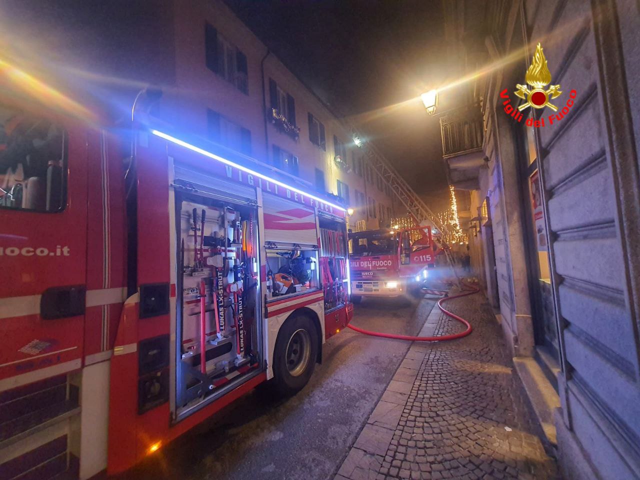 incendio tetto via cattaneo