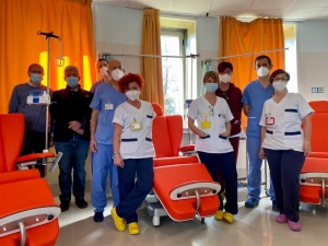 DONAZIONE POLTRONE ALL`OSPEDALE DI LECCO