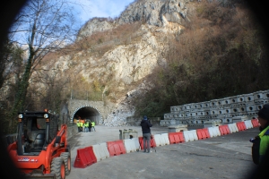 DOMANI RIAPRE LA &quot;NUOVA&quot; LECCO-BALLABIO. IL DOPPIO SENSO RICHIEDERA&#039; MOLTA PRUDENZA