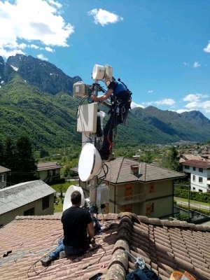 ALPINISTI O INSTALLATORI DI ANTENNE ?