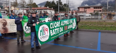 NEANCHE LA PIOGGIA FERMA LA SECONDA GIORNATA DEGLI ALPINI