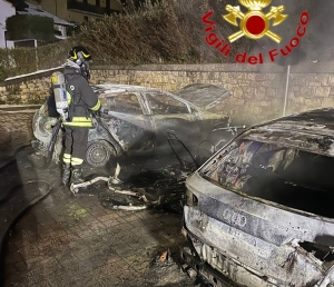 AUTO INCENDIATE A BAIEDO: INDAGINI IN CORSO