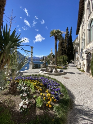 &quot;SULLE ORME DEL VIANDANTE&quot; FA TAPPA A VILLA MONASTERO