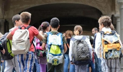 COORDINAMENTO PER RIPORTARE I RAGAZZI A SCUOLA IN PRESENZA