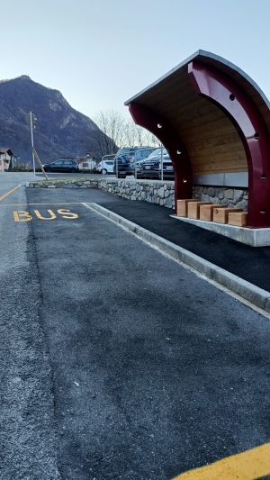 VALSASSINA: LA FERMATA ALLA CASA DI COMUNITA&#039; E&#039; PRONTA. SI ATTENDE IL VIA ALLE CORSE