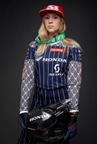 CIRCUITO NAZIONALE DOWNHILL: L&#039;INTROBIESE MARTINA FUMAGALLI SI IMPONE NELLA CATEGORIA MASTER