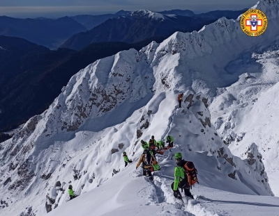 SOCCORSO ALPINO: ESERCITAZIONI TRA LA NEVE