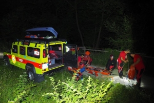 SOCCORSO ALPINO AL LAVORO: SI CERCA UN UOMO SOPRA INTROBIO