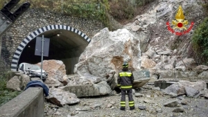 LA &quot;NUOVA&quot; LECCO-BALLABIO CHIUSA PER SMOTTAMENTI