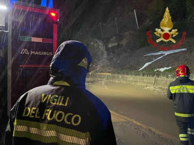 Vigili del Fuoco sulla vecchia Lecco-Ballabio