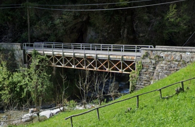 SI COLLAUDA IL PONTE A PAGNONA. CHIUSO VENERDI DALLE 13 ALLE 17